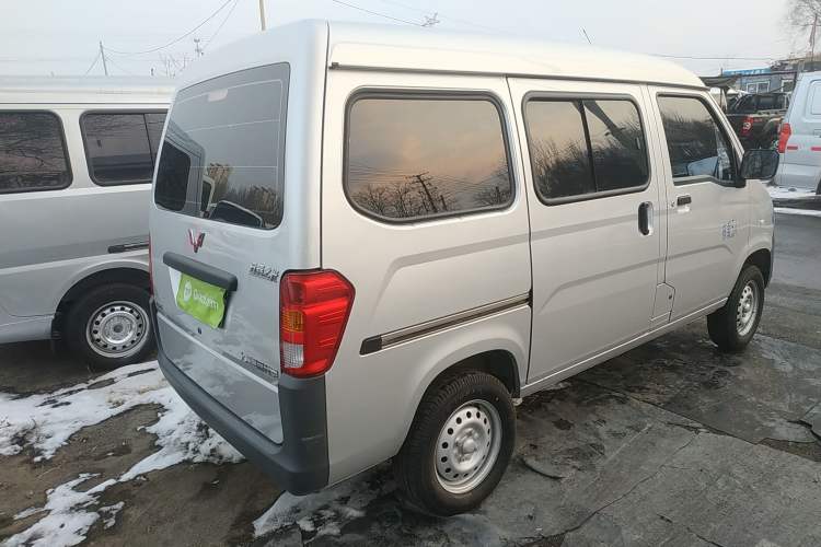 Used Wuling Zhiguang 2023 1.5L Practical Version 5/7 Seats
