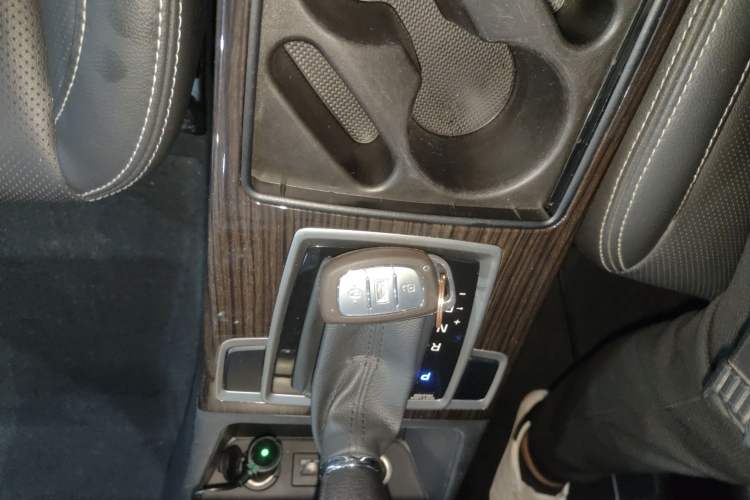 Used Hyundai Mistra 2016 1.6T Automatic Smart GLS
