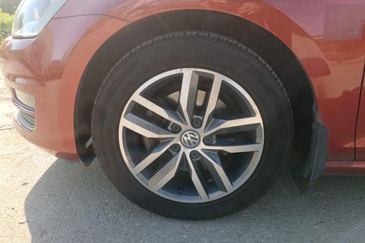 Used Volkswagen Golf 2016 230TSI Automatic Luxury Version
