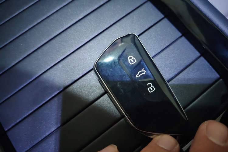 Used Volkswagen ID.7 VIZZION 2024 AIR model