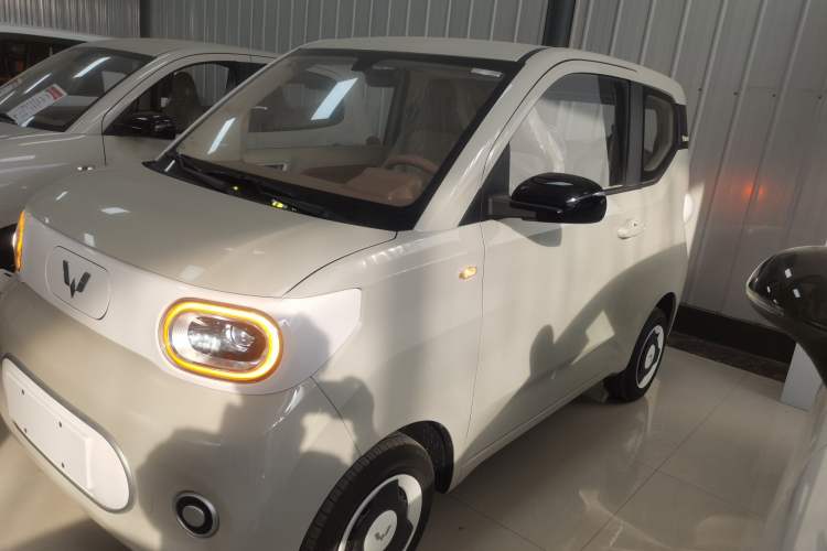 Used Wuling Hongguang MINIEV 2024 3rd Generation 215km Youth Edition
