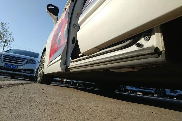 Used Denza D9 2022 DM-i 1040 Prestige Model
