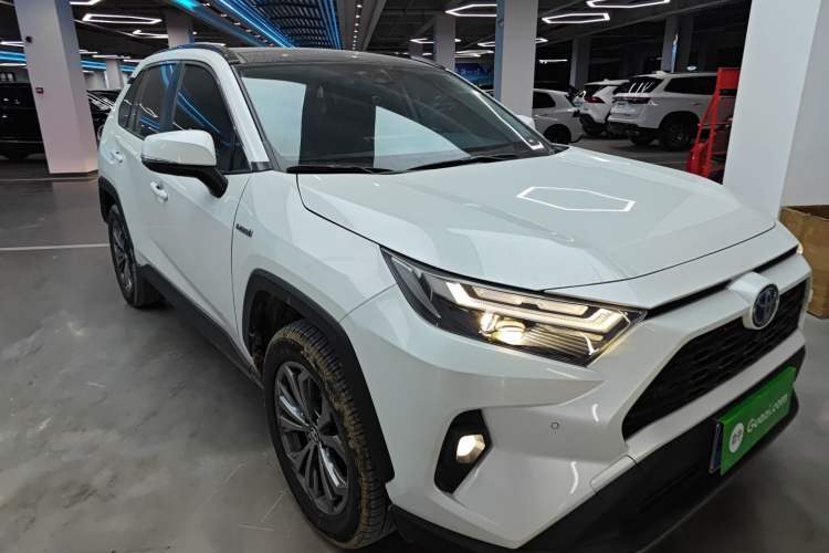 Used Toyota RAV4 2023 Dual-Engine 2.5L E-CVT Two-Wheel Drive Elite Plus Edition
