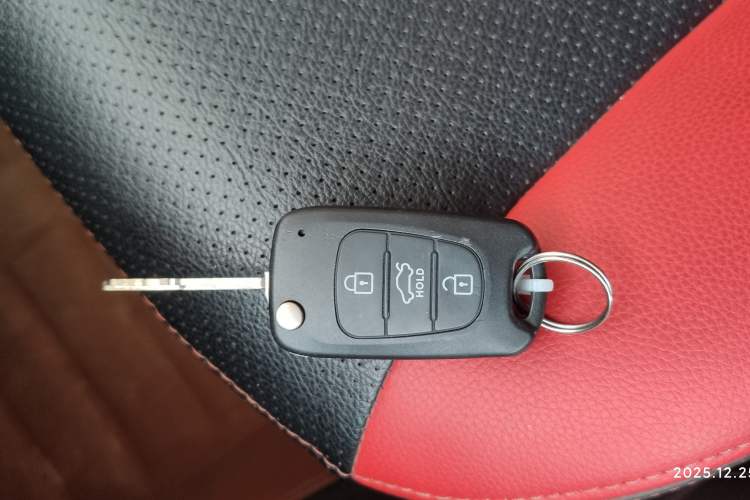 Used Kia K2 2015 Sedan 1.4L Automatic GLS
