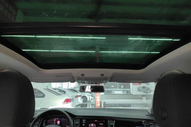 Used Volkswagen T-ROC 2020 280TSI DSG Two-Wheel Drive Comfort Version
