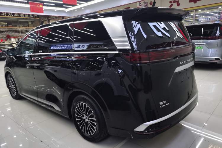 Used Denza D9 2022 DM-i 970 Four-Wheel Drive Flagship Model