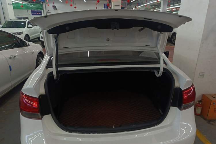 Used Kia Forte 2014 1.6L MT GL
