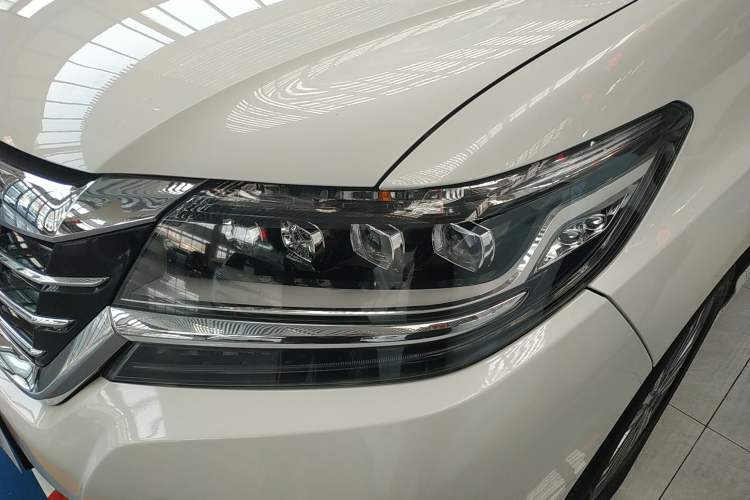 Used Honda Elysion 2016 2.4L Luxury Edition
