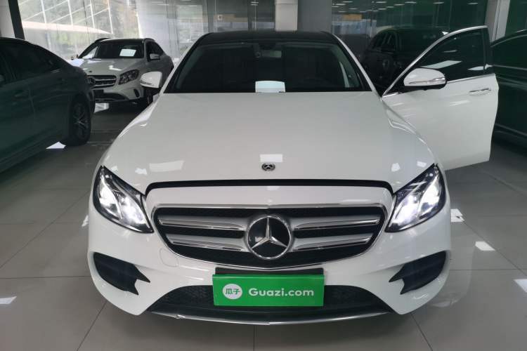 Used Mercedes-Benz E-Class 2019 E 300 L Sporty and Stylish Model
