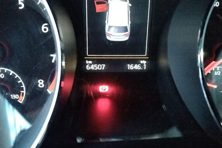 Used Volkswagen Touran 2016 Volkswagen Touran L 280TSI DSG Luxury Edition