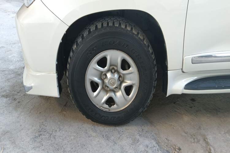 Used Toyota Land Cruiser 2014 4.0L Automatic Parallel Import Version 5 Seats
