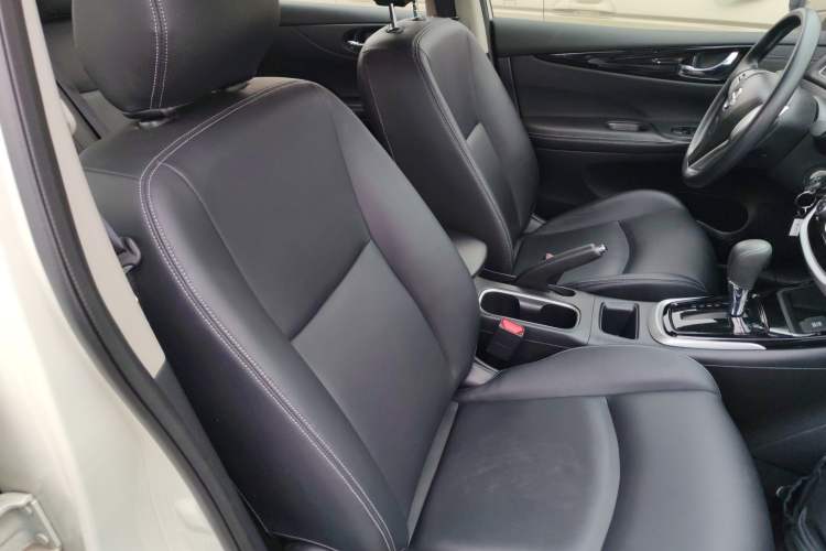 Used Nissan Tiida 2020 1.6L CVT Cool Edition