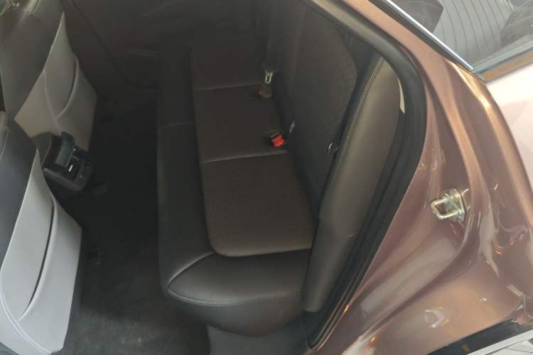 Used Toyota bZ3 2023 616 km Long-Range Premium
