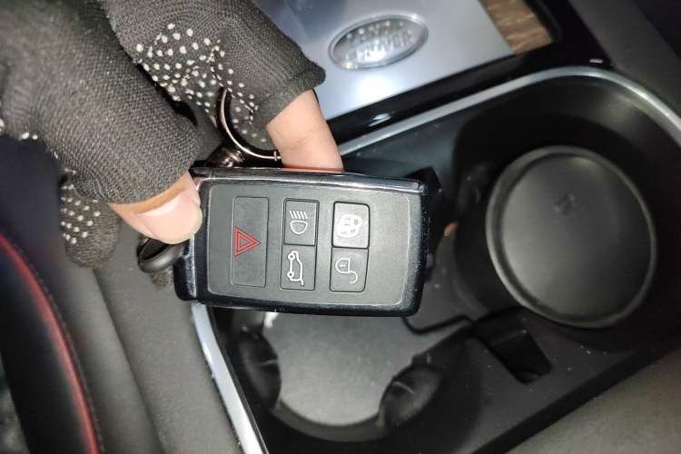 Used Land Rover Discovery Sport 2020 249 PS R-Dynamic Performance Edition
