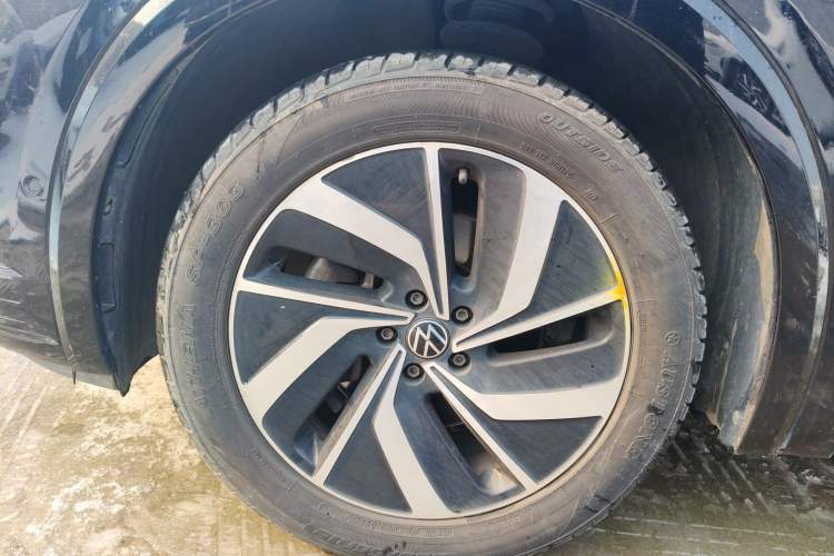 Used Volkswagen Viloran 2024 330TSI Luxury Edition