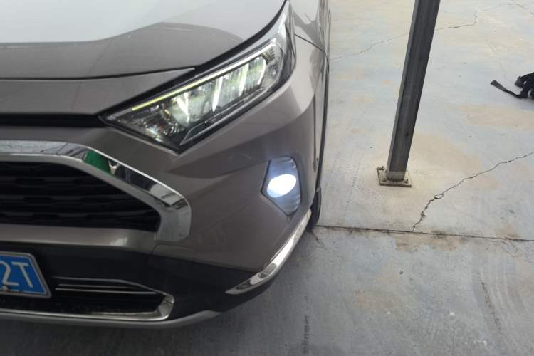 Used Toyota RAV4 2020 2.0L CVT Two-Wheel Drive Urban Edition