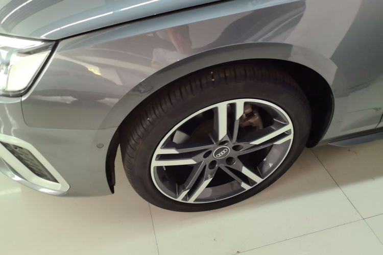 Used Audi A4L 2022 40 TFSI Luxury Dynamic Model