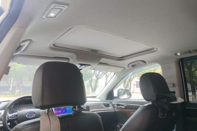 Used GAC Trumpchi GS8 2017 320T Two-Wheel Drive Luxury Edition (7 Seats)
