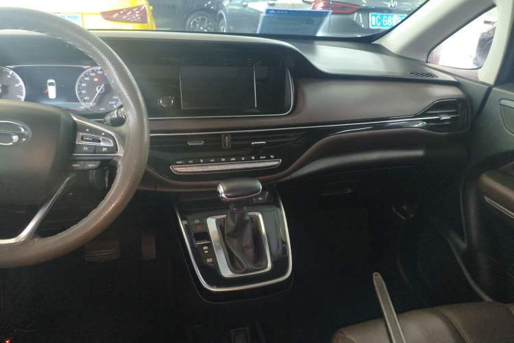 Used GAC Trumpchi M6 2019 270T DCT Luxury Edition (7-seater) China VI