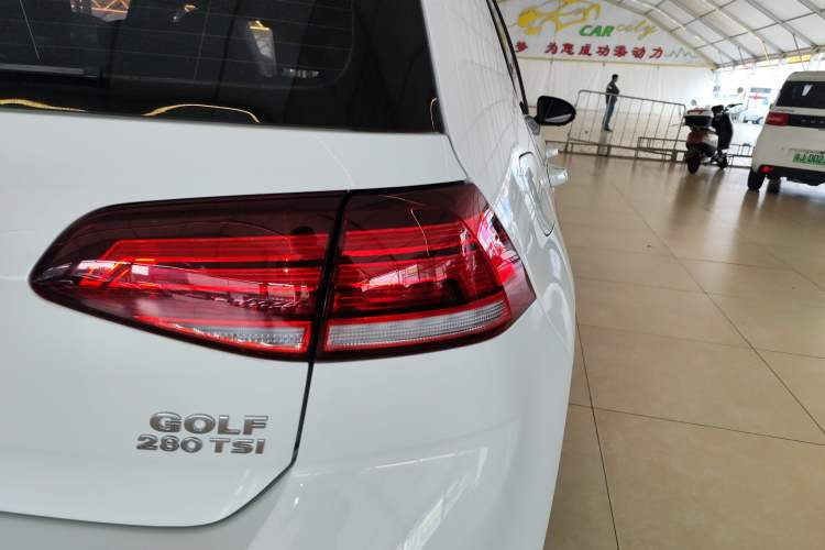 Used Volkswagen Golf 2019 280TSI DSG Comfort Version China VI Standard
