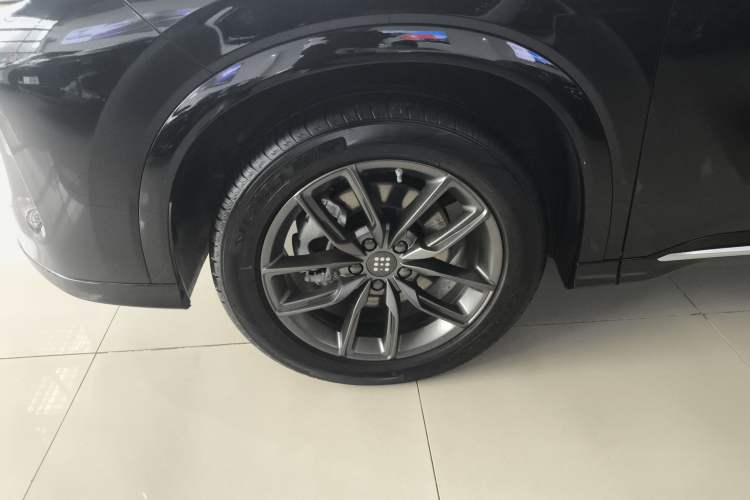 Used  E5 PLUS 2025 120km Standard Travel Custom Edition 7 Seats