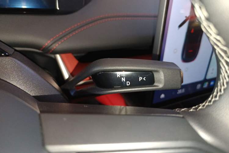 Used  SU7 2024 Rear-Drive Ultra-Long Range Advanced Pro-Level Intelligent Driving Version
