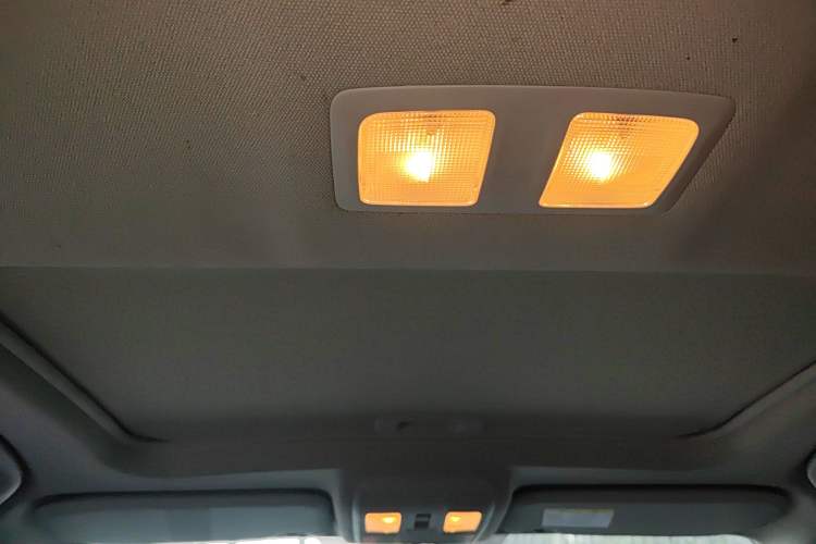 Used Mazda CX-5 2014 2.0L Automatic Two-Wheel Drive Urban Version
