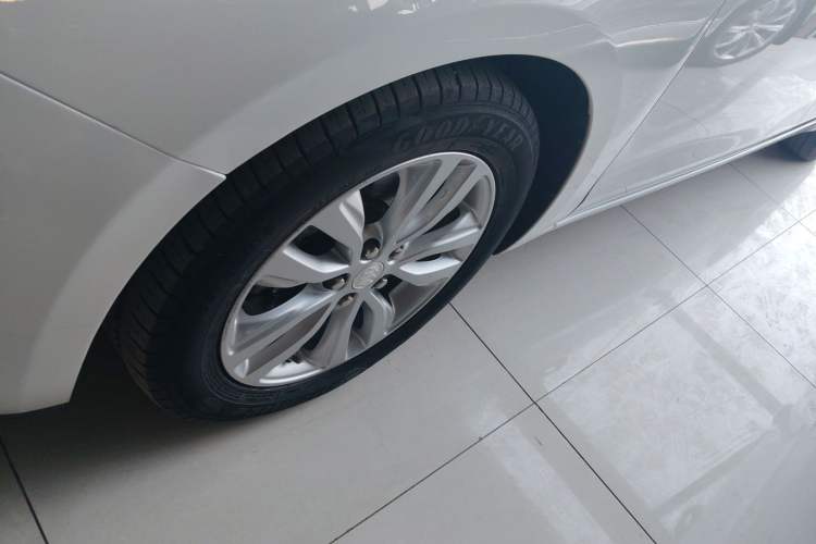 Used Buick GT 2019 15T Dual-Clutch Connected Elite Model China VI
