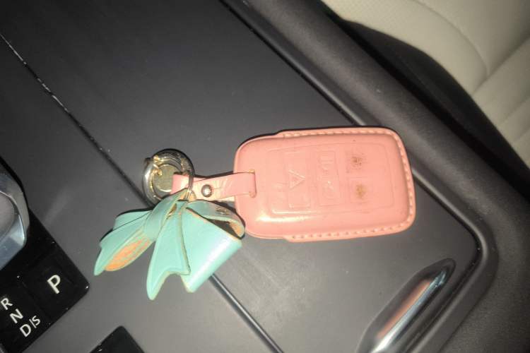 Used Land Rover Discovery 2021 360 PS R-Dynamic S
