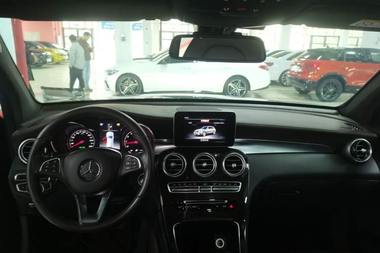 Used Mercedes-Benz GLC 2018 GLC 260 4MATIC Dynamic Edition
