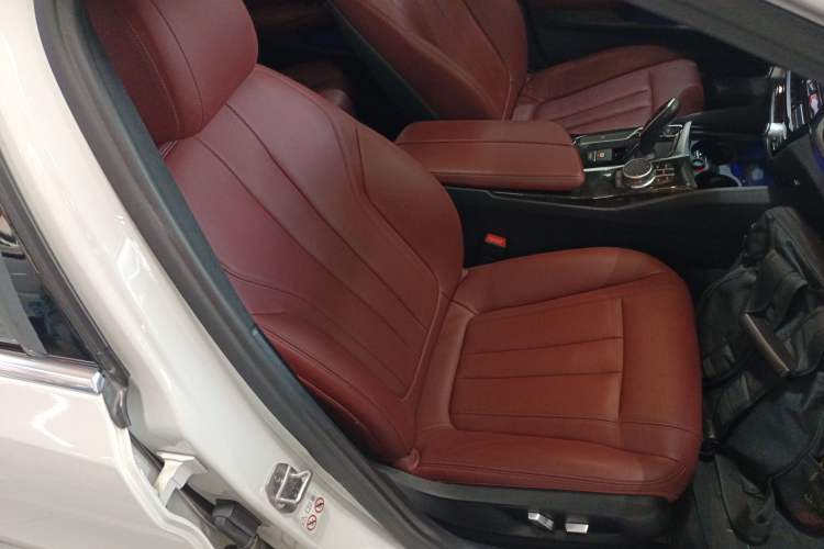 Used BMW 5 Series 2020 530Li Leading Model M Sport Package
