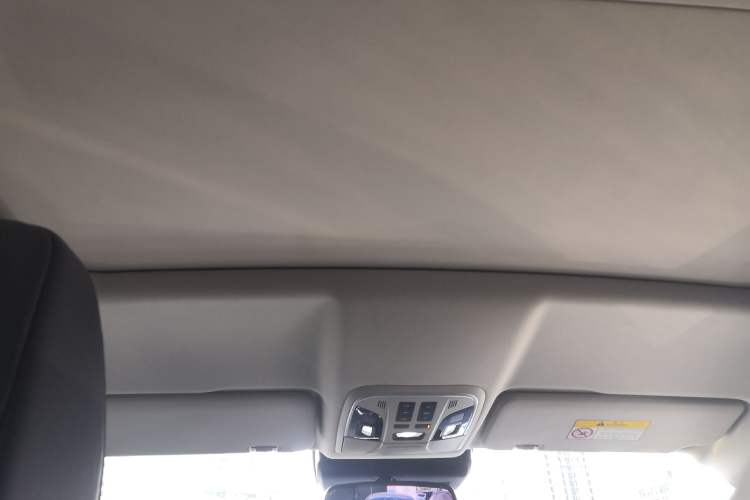 Used Wey VV5 2019 Upgraded Model 2.0T Two-Wheel Drive Ultra-Luxury Version China V Standard