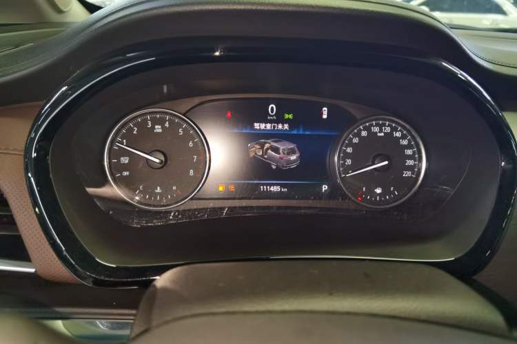 Used Buick GL8 2021 Land Cruiser Executive Class 652T Comfort Model
