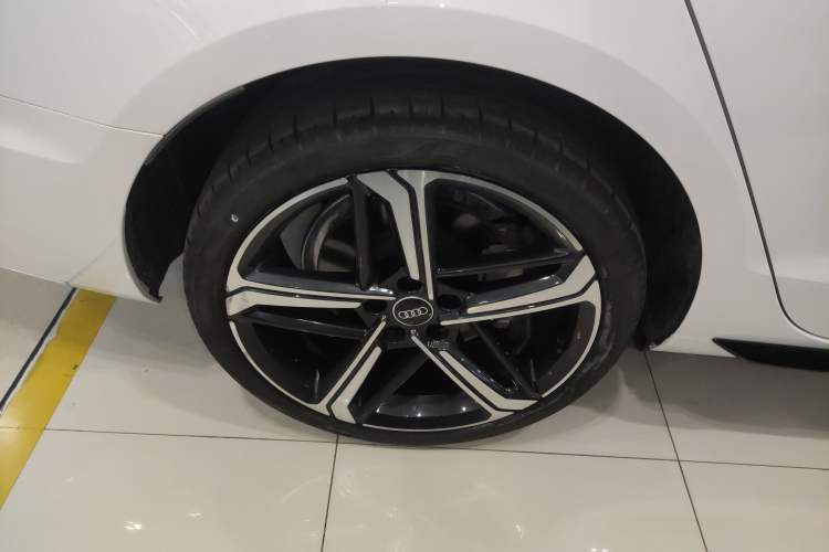 Used Audi A4L 2024 40 TFSI Luxury Dynamic Edition