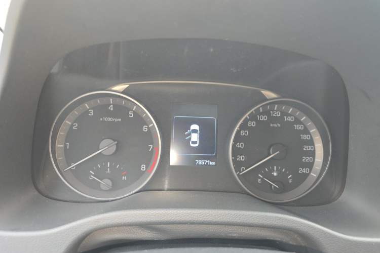 Used Hyundai Elantra 2016 1.6L Automatic ZhiXuan – Elite Version
