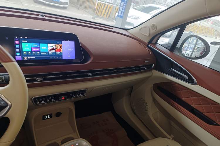 Used ORA Good Cat 2021 400km Standard Range Athena Edition Lithium Iron Phosphate