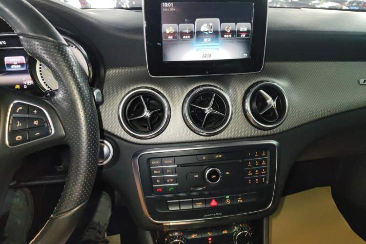 Used Mercedes-Benz GLA 2016 GLA 200 Fashion Model
