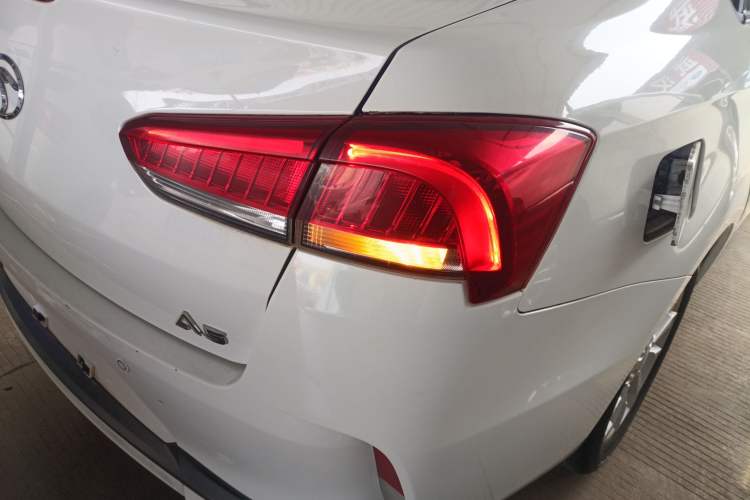 Used Soueast A5 Wing Dance 2019 1.5L Manual Luxury Version China V Standard