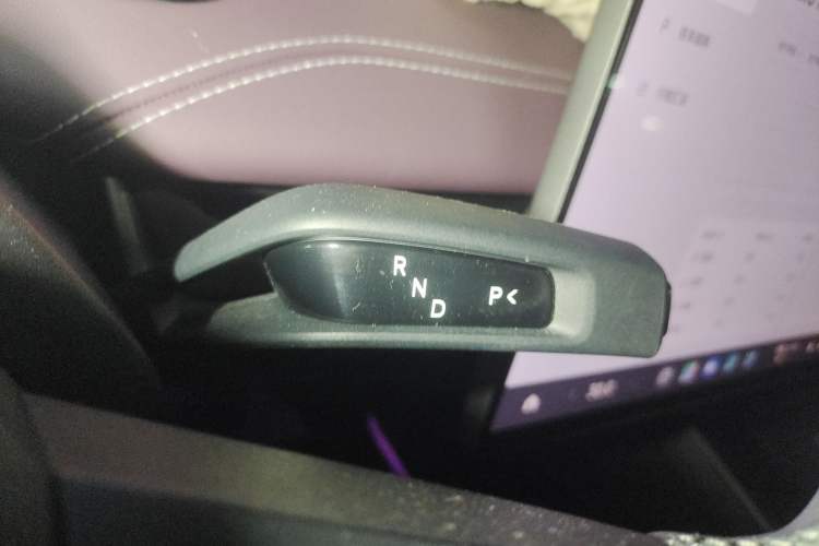 Used Xiaomi Auto SU7 2024 Rear-Drive Standard Founder Edition
