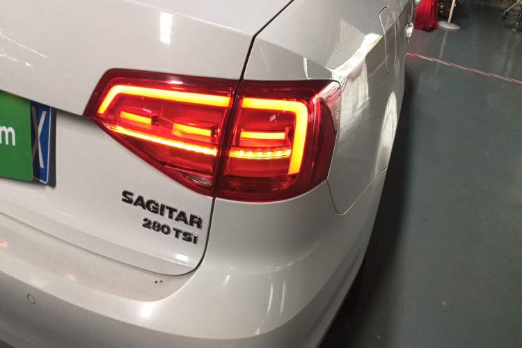 Used Volkswagen Sagitar 2018 280TSI DSG Comfort Model
