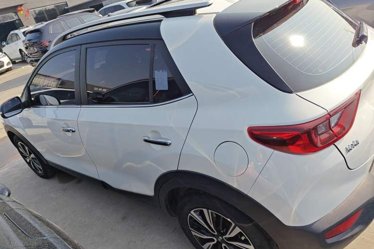 Used Kia kx1 Stonic 2021 1.4L Automatic Fun & Sport Edition
