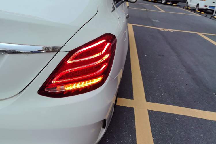 Used Mercedes-Benz C-Class 2017 Facelift C 200 L Sport Edition