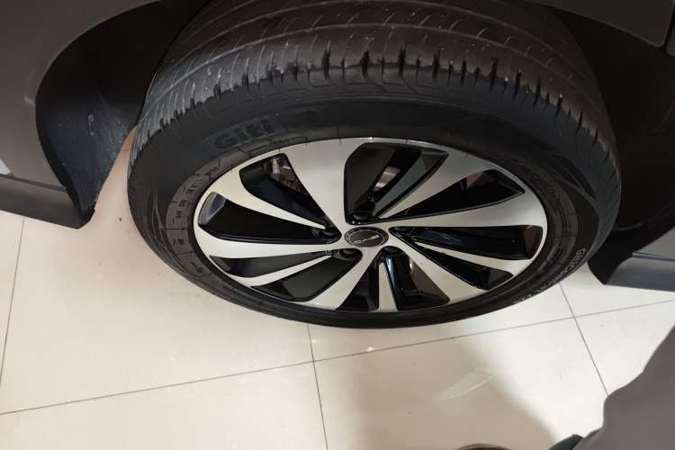 Used BYD Song PLUS New Energy 2024 Honor Edition EV 520km Luxury Model
