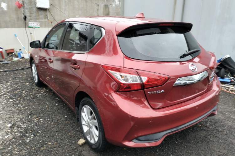 Used Nissan Tiida 2016 1.6L CVT Cool Dynamic Edition
