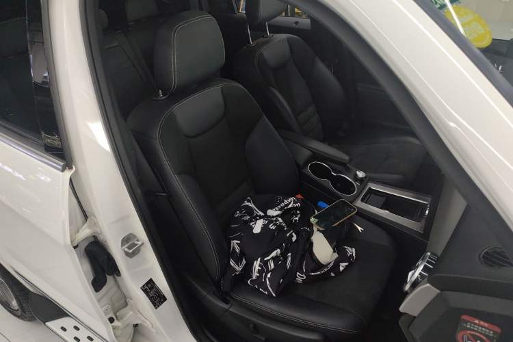 Used Mercedes-Benz GLK-Class 2015 GLK 300 4MATIC Fashion Edition Ultimate Version