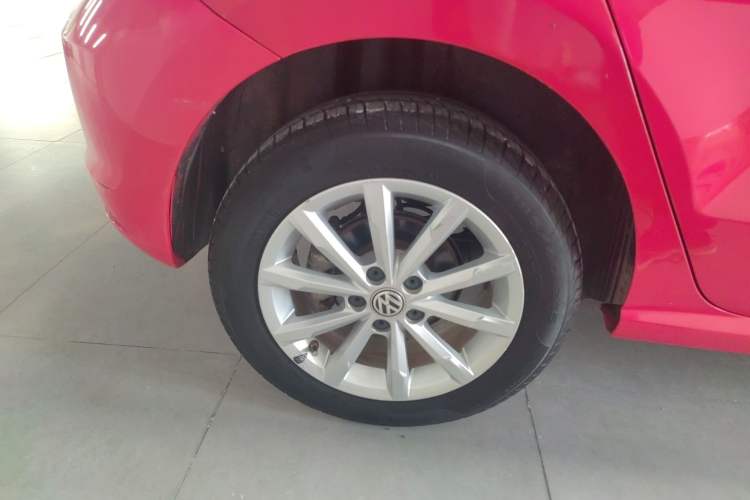 Used Volkswagen Polo 2014 1.6L Automatic Luxury Edition
