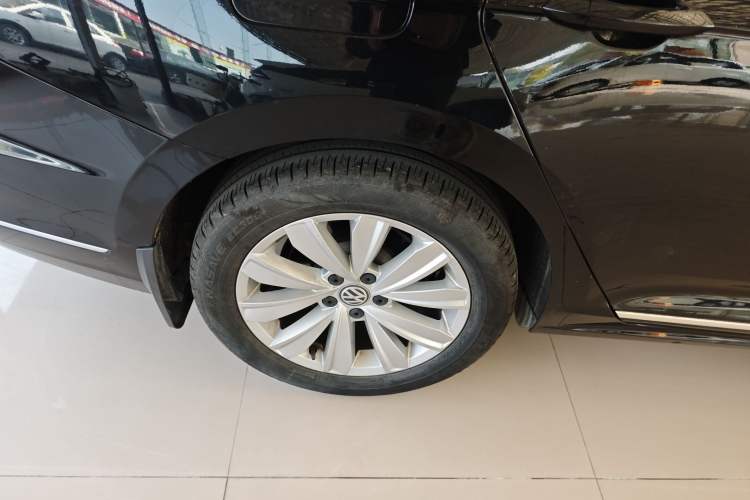 Used Volkswagen Passat 2019 330TSI Elite Edition China VI
