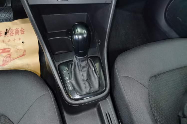 Used Volkswagen Santana 2013 1.6L Automatic Fashion Edition