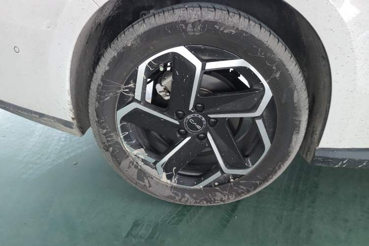 Used BYD Seal 06 New Energy 2025 DM-i Smart Drive 80KM Luxury Model
