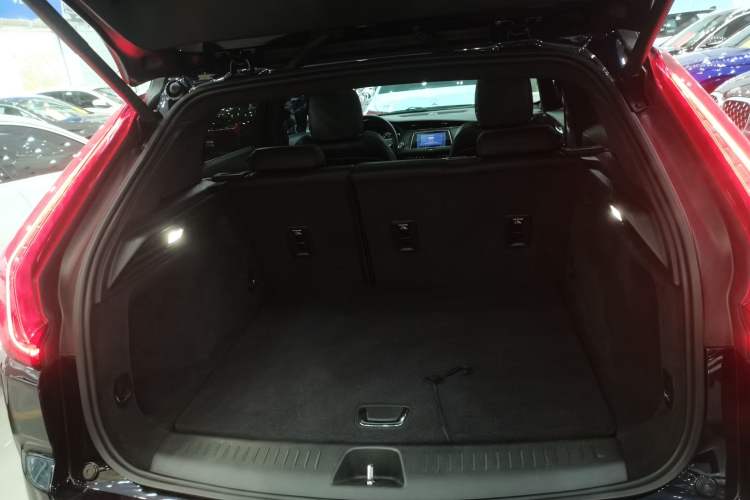 Used Cadillac XT4 2021 28T Two-Wheel Drive Tech Edition
